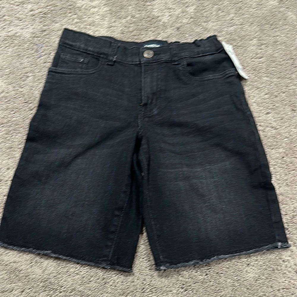 Osh Kosh denim shorts! Raw hem! Snap button with zipper size 8 stretch